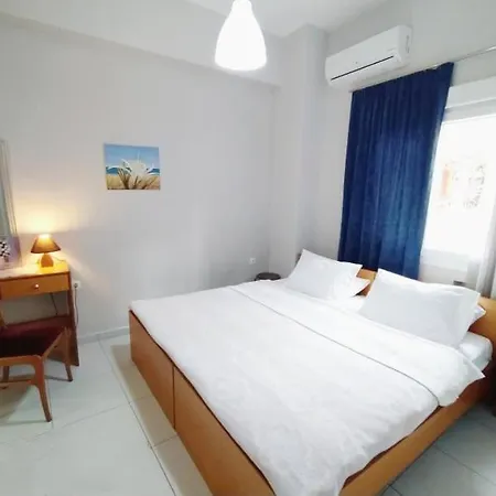 Apartment Old Port